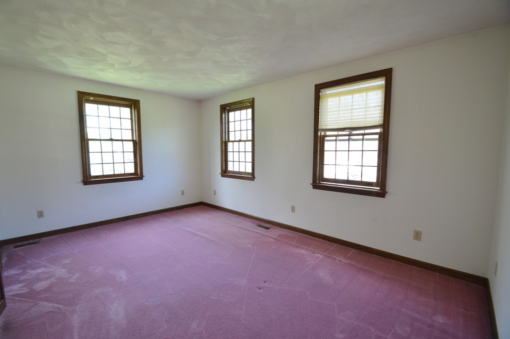 663 Concord Road Marlborough, MA 01752 - Photo 19 of 30 Gallery Image 19