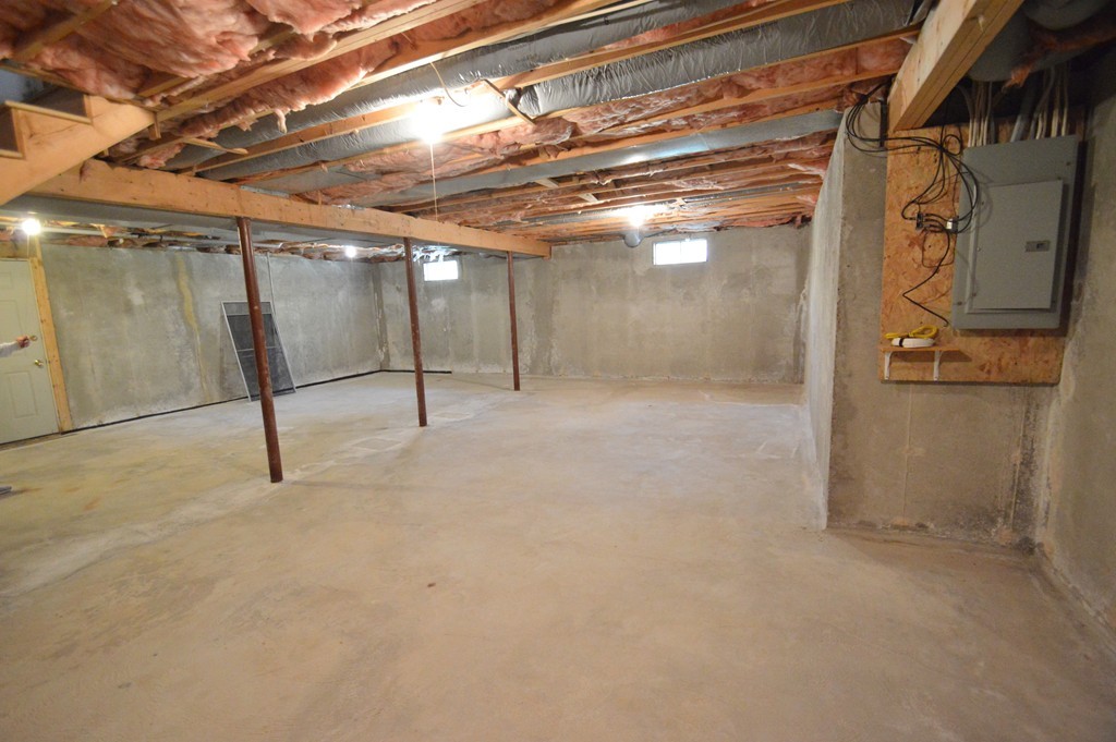 663 Concord Road Marlborough, MA 01752 - Photo 26 of 30 Gallery Image 26