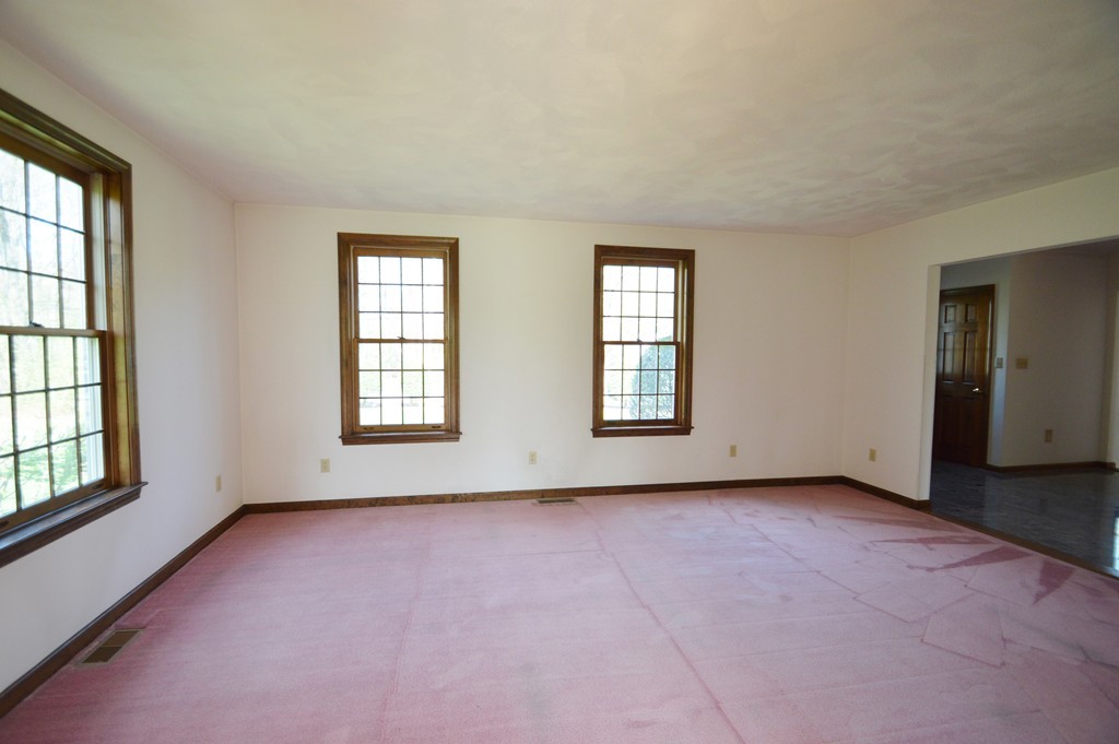 663 Concord Road Marlborough, MA 01752 - Photo 10 of 30 Gallery Image 10