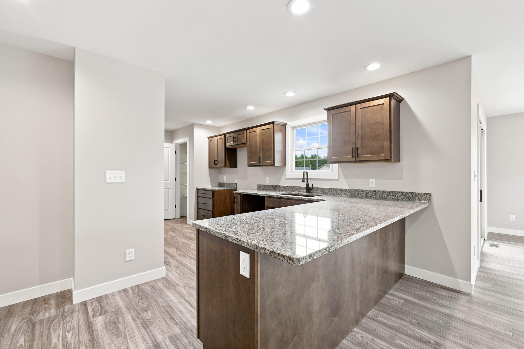 821 9th Street Southwest, Unit 2A De Motte, IN 46310 - Photo 14 of 31 2048x1365
