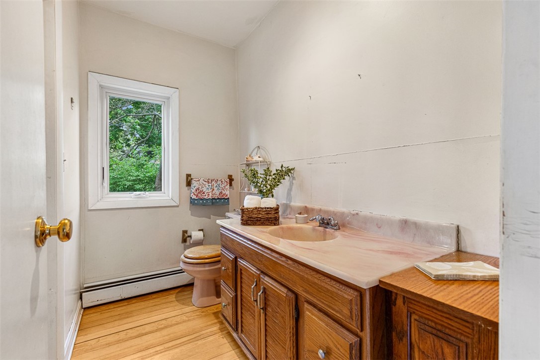 28 Byway Road Barrington, RI 02806 - Photo 11 of 35