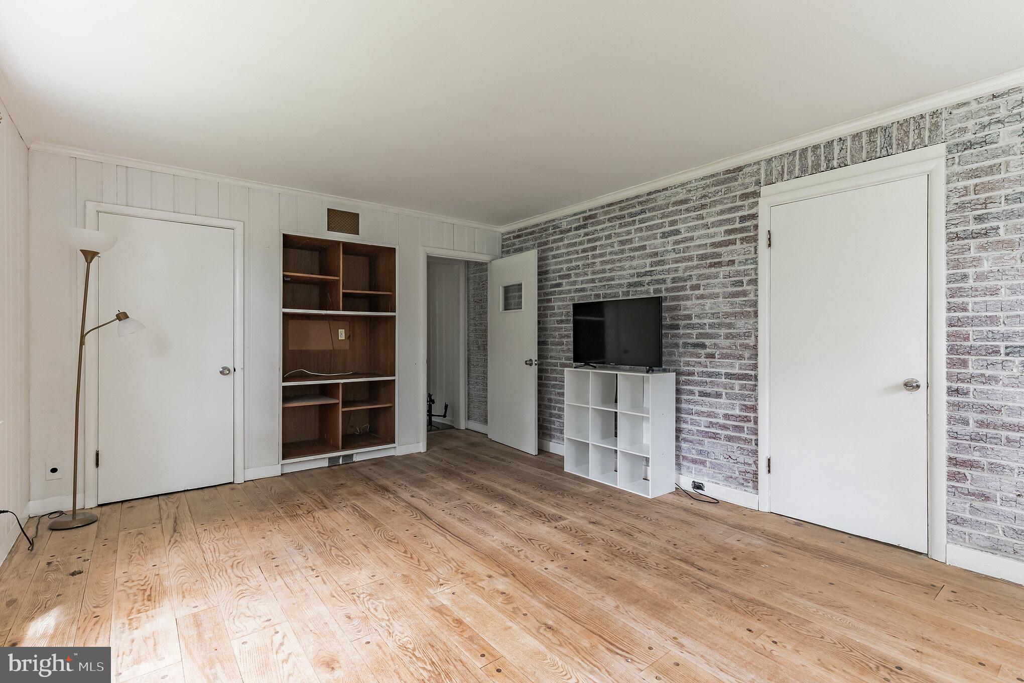 202 Liberty Road Elkins Park, PA 19027 - Photo 14 of 27 Family Room