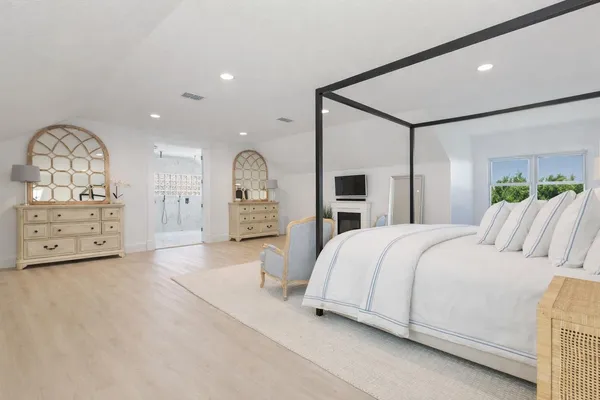 $1,990,000 | 8389 Southeast Woodcrest Place, Hobe Sound, FL 33455