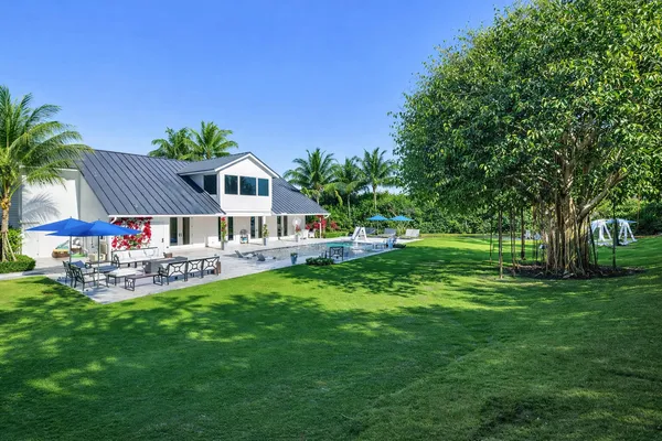 $1,990,000 | 8389 Southeast Woodcrest Place, Hobe Sound, FL 33455