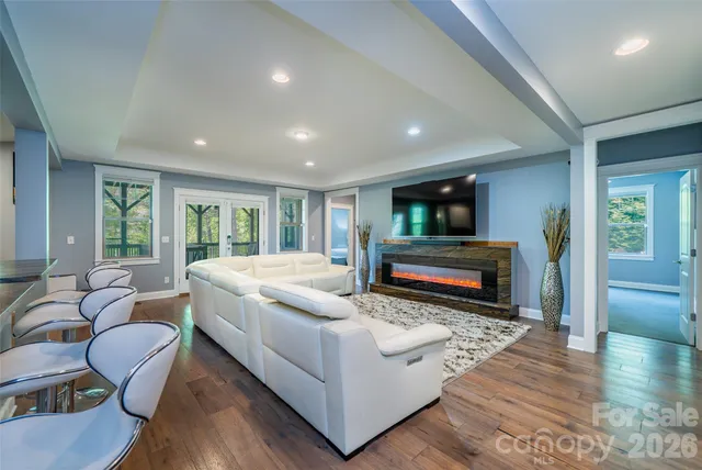 $1,600,000 | 20 Angler Trail, Asheville, NC 28803