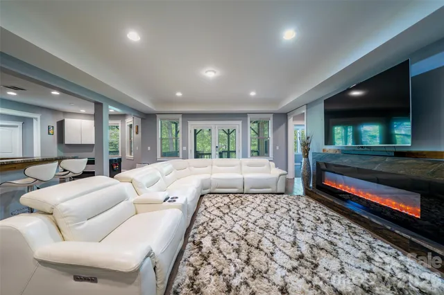 $1,600,000 | 20 Angler Trail, Asheville, NC 28803