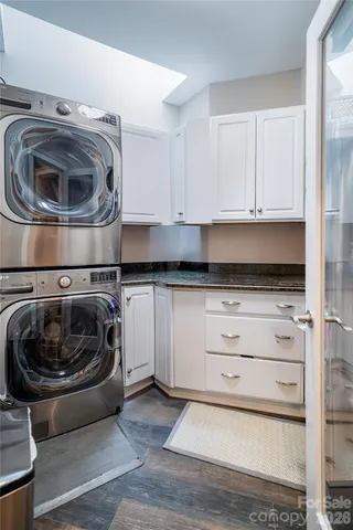 $1,600,000 | 20 Angler Trail, Asheville, NC 28803