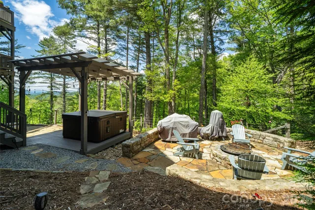 $1,600,000 | 20 Angler Trail, Asheville, NC 28803