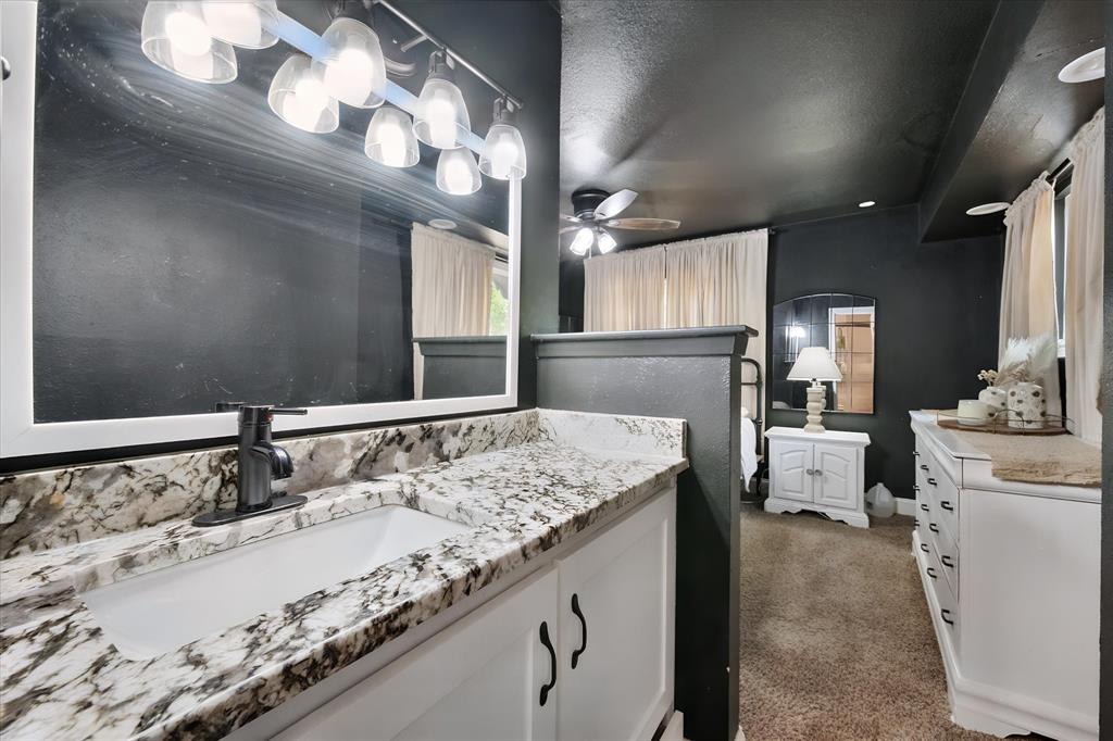 316 Northwest Wintercrest Road Burleson, TX 76028 - Photo 18 of 26 Gallery Image 18