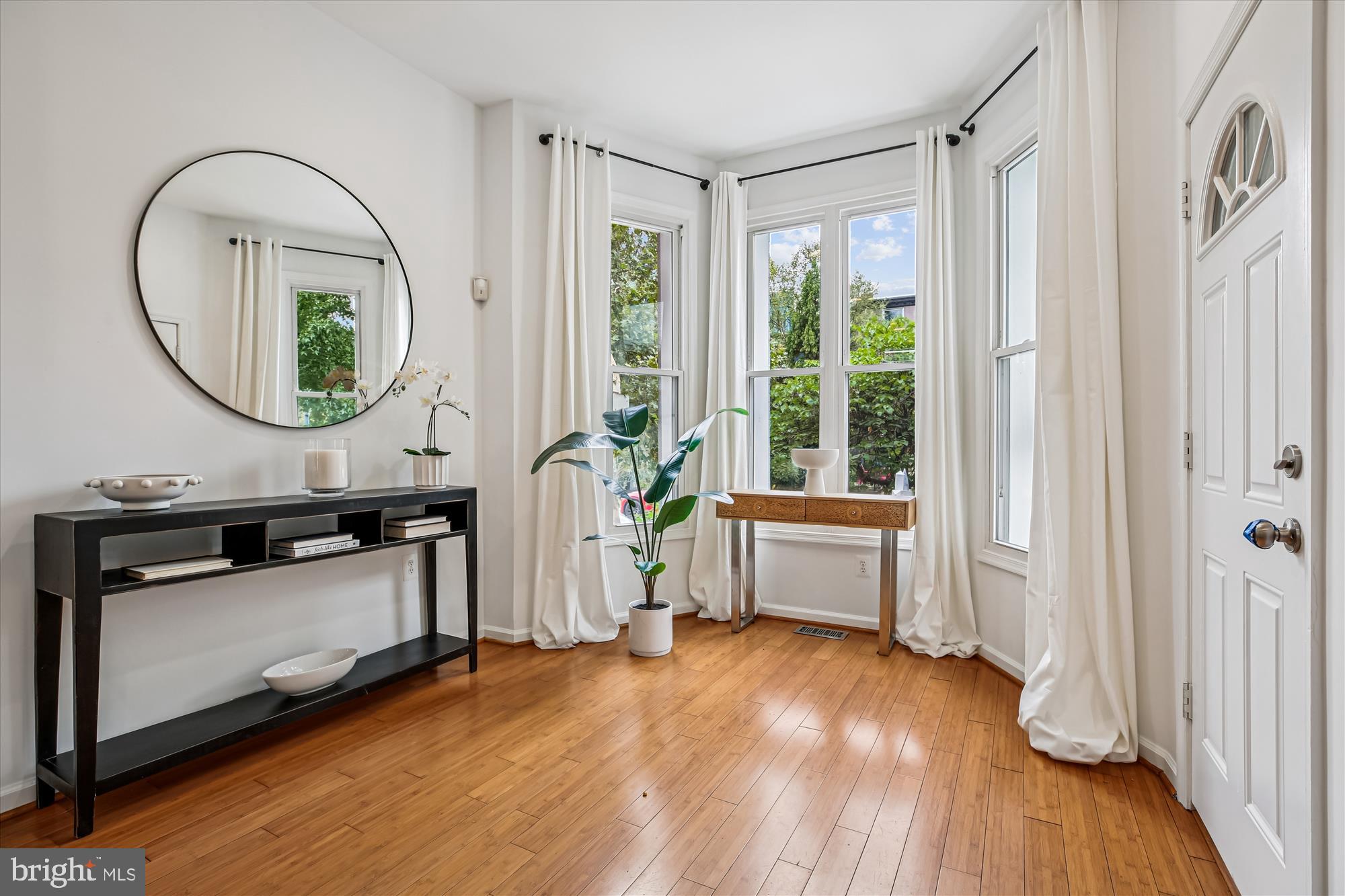 13 R Street Northeast, Unit 1 Washington, DC 20002 - Photo 8 of 39 Gallery Image 8