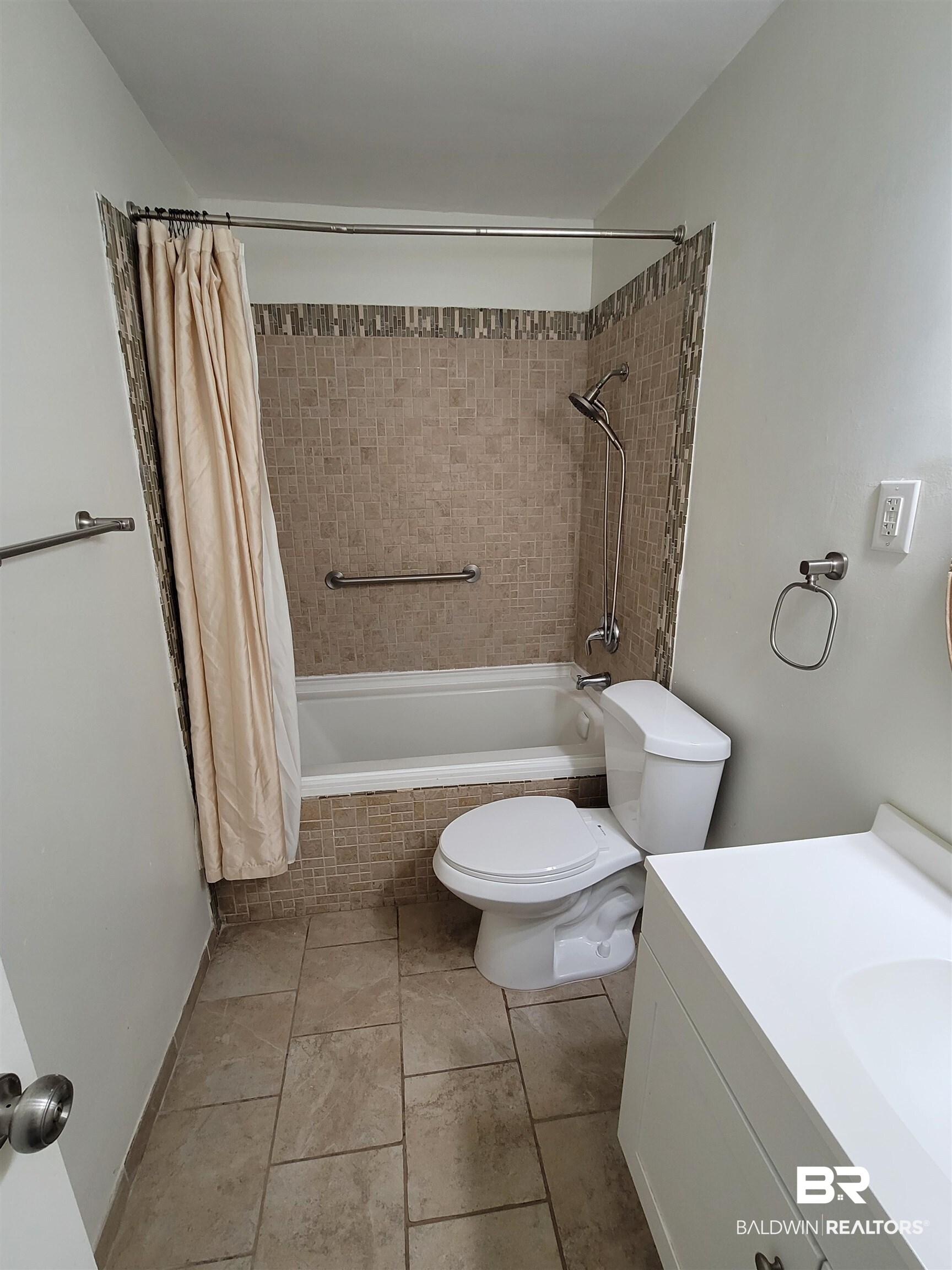 1411 Wilson Avenue Daphne, AL 36526 - Photo 6 of 20