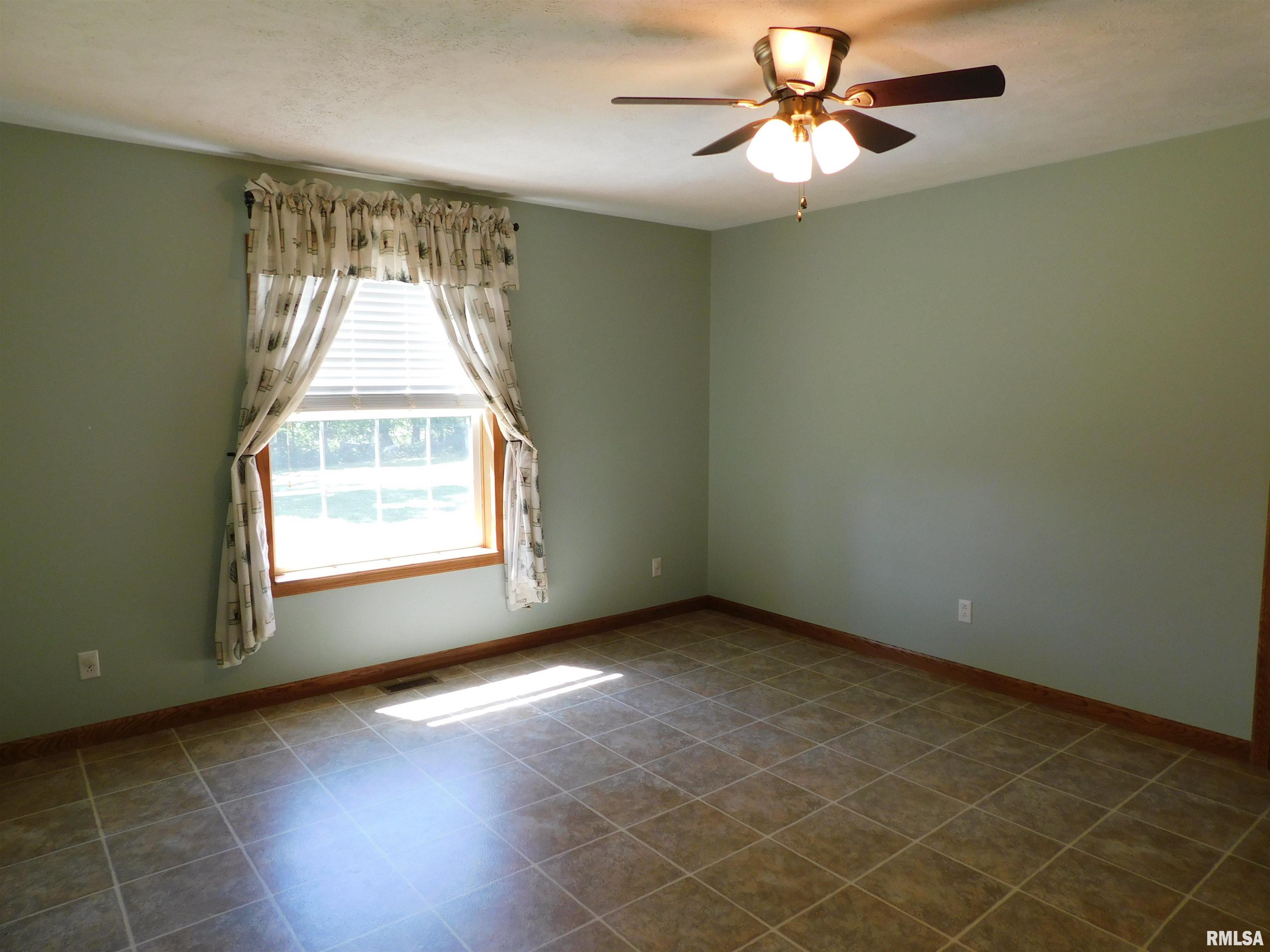279 Deneal Road Harrisburg, IL 62946 - Photo 22 of 34