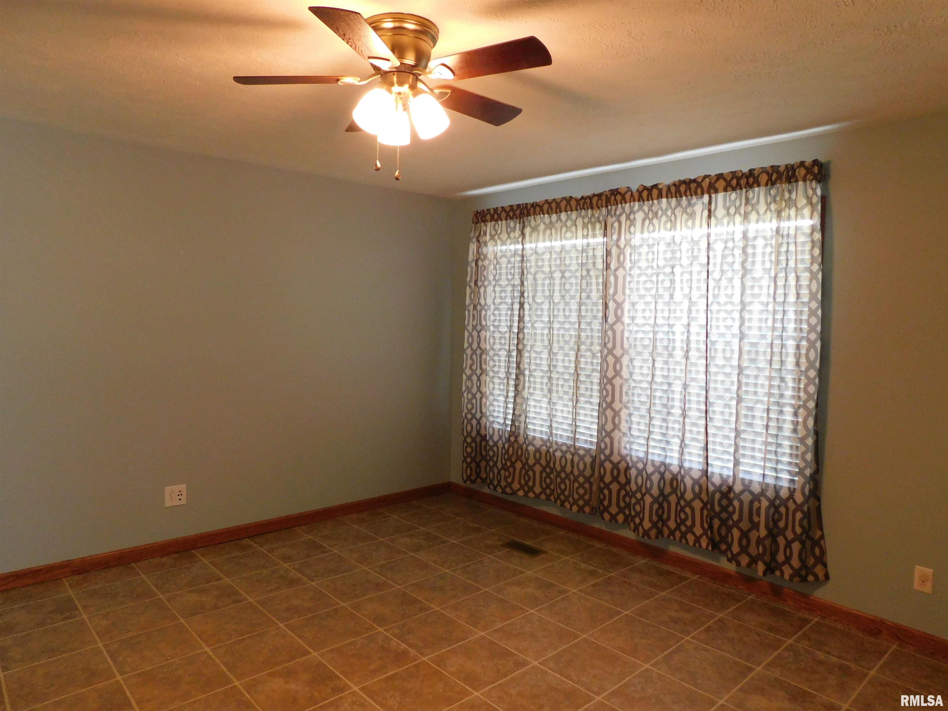 279 Deneal Road Harrisburg, IL 62946 - Photo 27 of 34