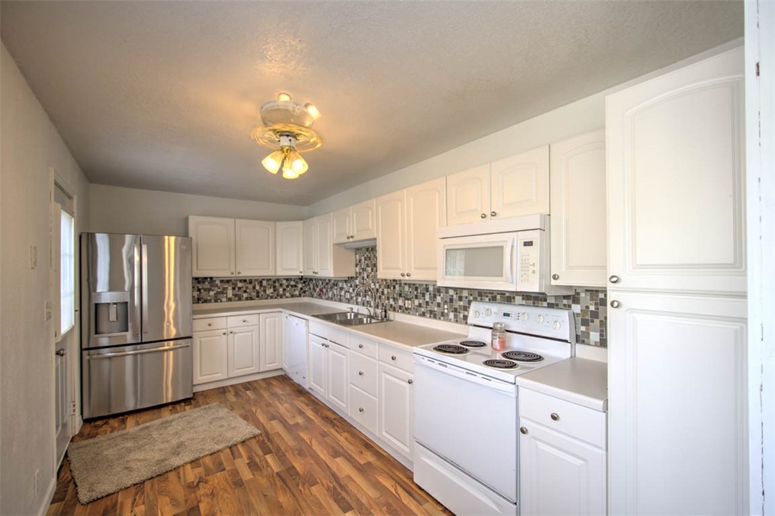 39 West Imboden Drive Decatur, IL 62521 - Photo 8 of 24