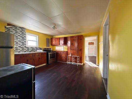 332 Pegram Street Elkin, NC 28621 - Photo 6 of 15