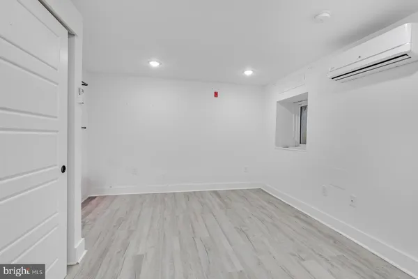 $2,077 | 212 Catharine Street, Unit 2, Philadelphia, PA 19147