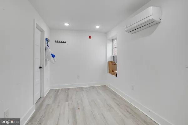 $2,077 | 212 Catharine Street, Unit 2, Philadelphia, PA 19147