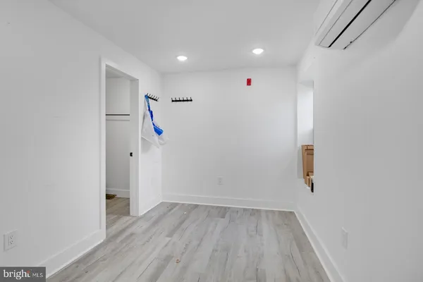 $2,077 | 212 Catharine Street, Unit 2, Philadelphia, PA 19147