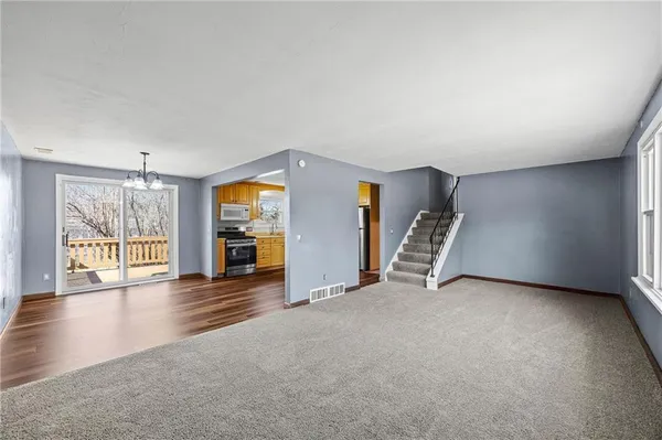 $259,900 | 40 Tradewind Drive, Irondequoit, NY 14617