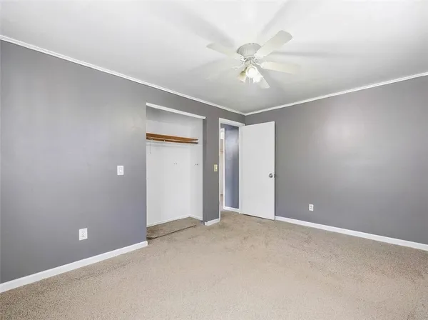 $259,900 | 40 Tradewind Drive, Irondequoit, NY 14617