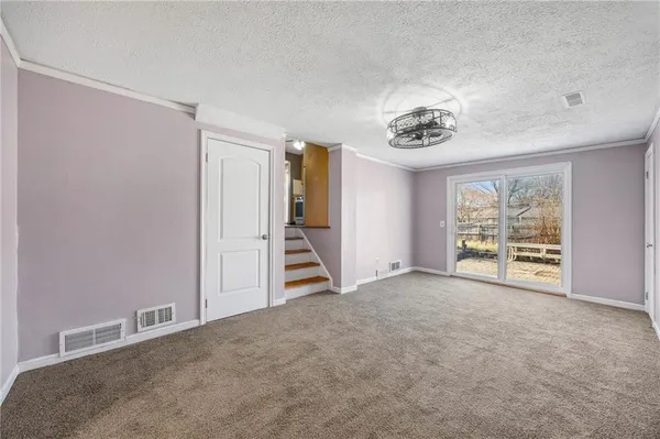 $259,900 | 40 Tradewind Drive, Irondequoit, NY 14617