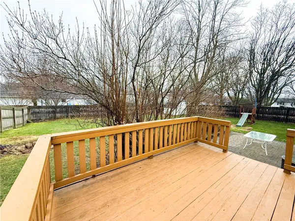 $259,900 | 40 Tradewind Drive, Irondequoit, NY 14617