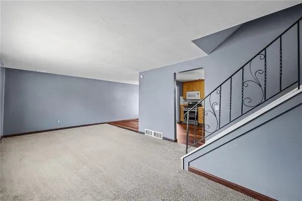 $259,900 | 40 Tradewind Drive, Irondequoit, NY 14617