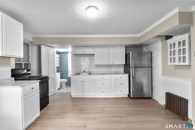 $1,300 | 18 Hobart Street, Meriden, CT 06450