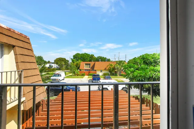 $2,500 | 2555 Albatross Road North, Unit 2A, Delray Beach, FL 33444