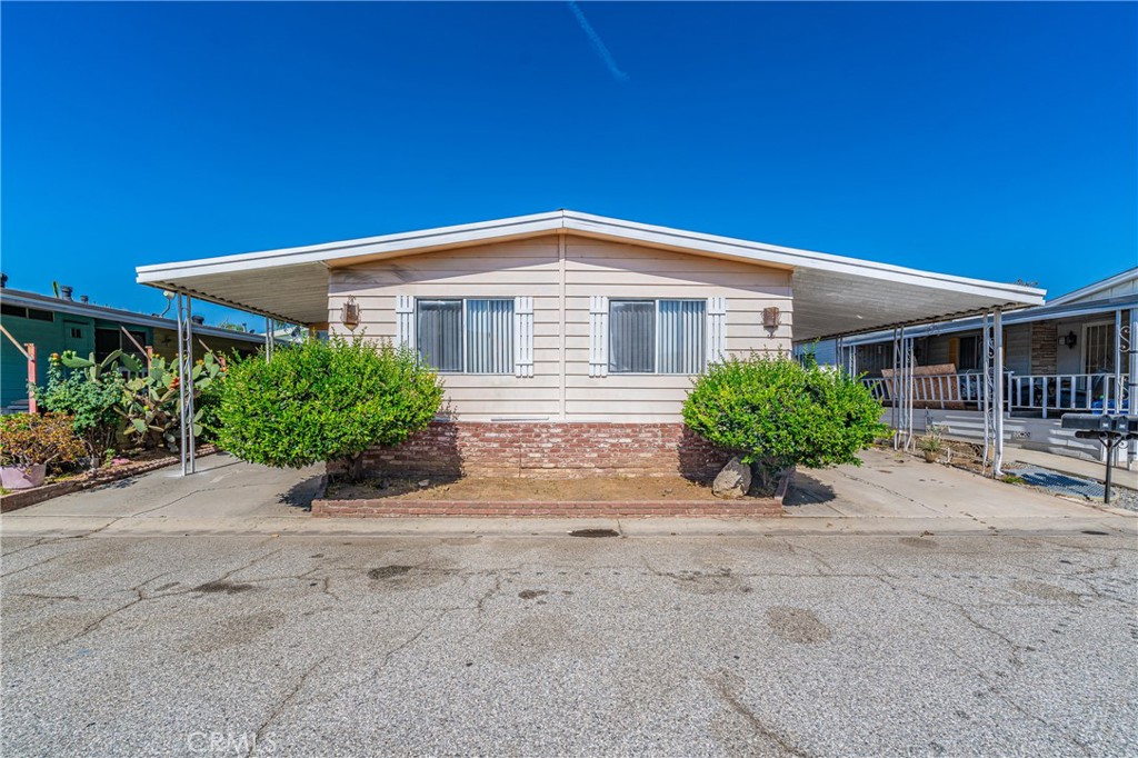 2601 East Victoria Street, Unit 161 Rancho Dominguez, CA 90220 - Photo 1 of 1