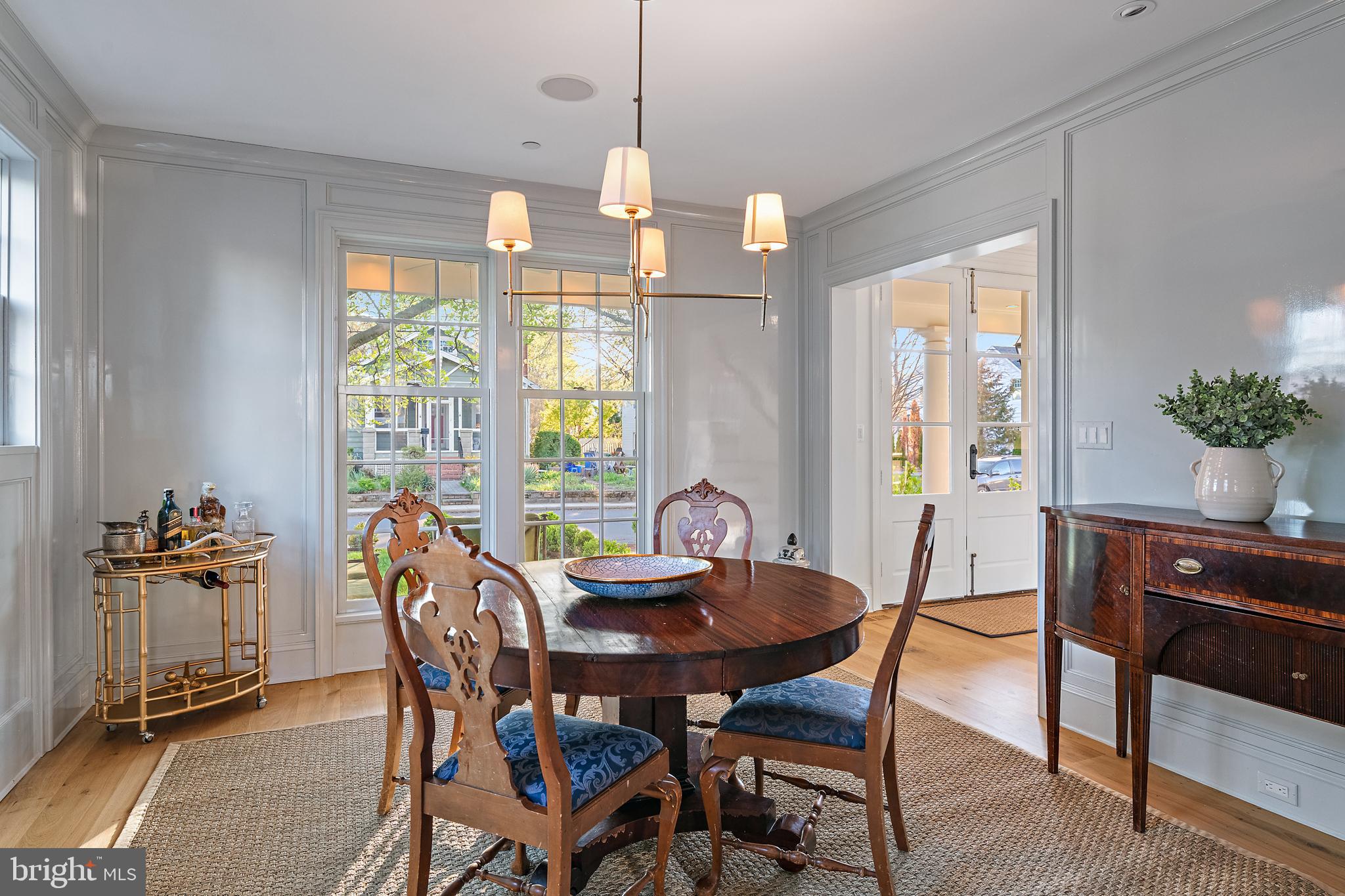 313 Washington Street Annapolis, MD 21403 - Photo 20 of 114 a view of a dining room with furniture window and outside view