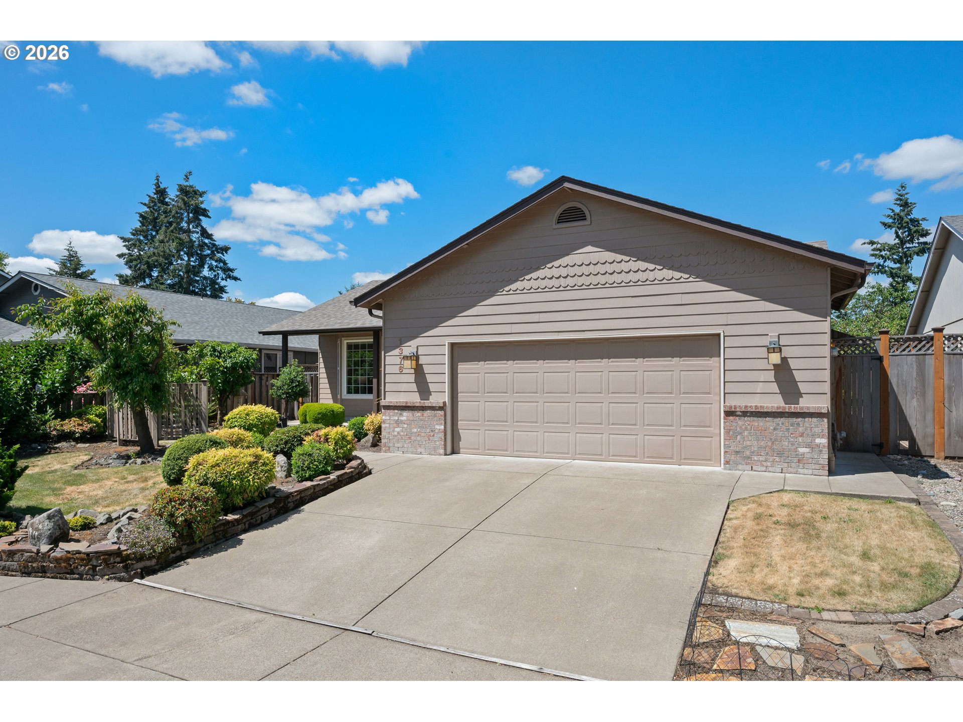 1376 Andersen Lane Eugene, OR 97404 - Photo 2 of 43