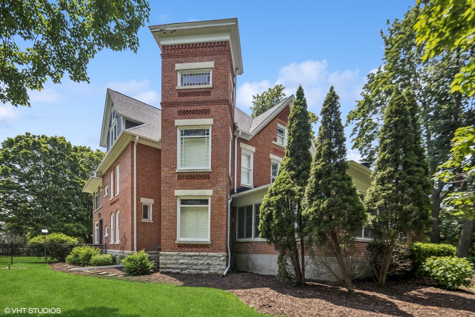 31W141 Army Trail Road Wayne, IL 60184 - Photo 2 of 51 front view of a house with a yard