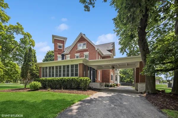 $2,295,000 | 31W141 Army Trail Road, Wayne, IL 60184