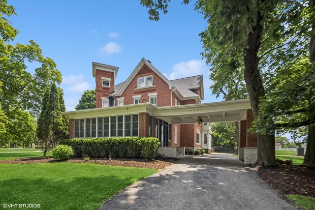 $2,295,000 | 31W141 Army Trail Road, Wayne, IL 60184