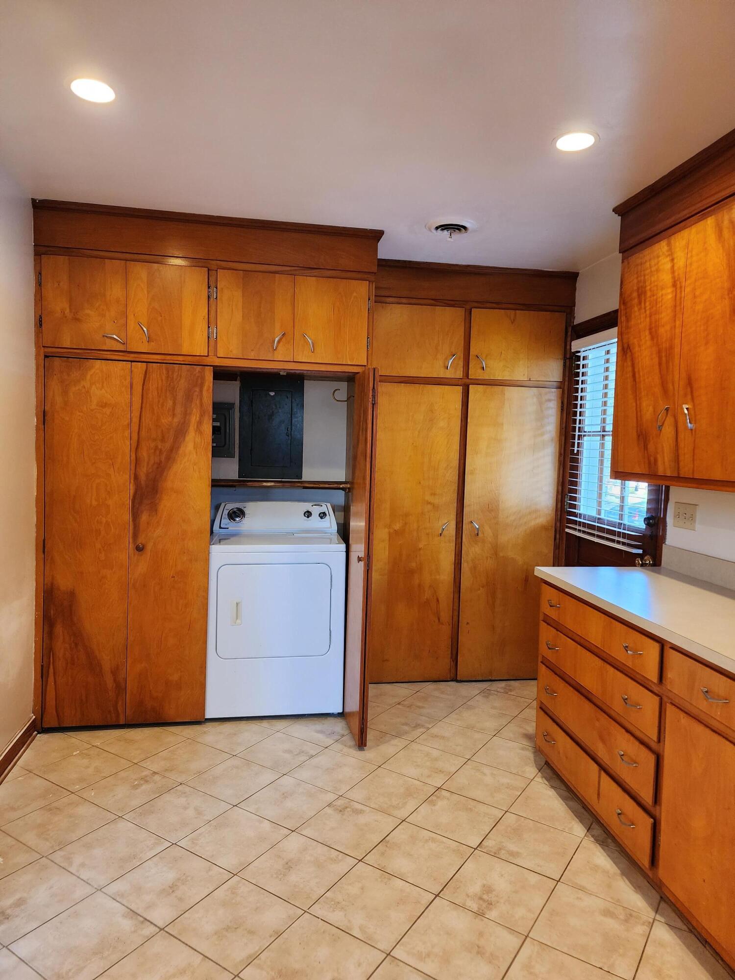 187 3rd Avenue, Unit B Charleston, SC 29403 - Photo 5 of 11 1000006135