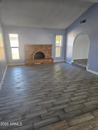$2,400 | 4814 West Mountain View Road, Glendale, AZ 85302