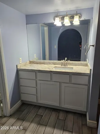 $2,400 | 4814 West Mountain View Road, Glendale, AZ 85302