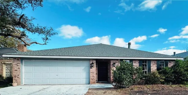 $2,300 | 4256 Loire Drive, Kenner, LA 70065