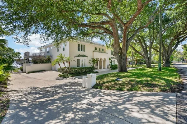 $3,000,000 | 70 Riverside Drive, Ormond Beach, FL 32176