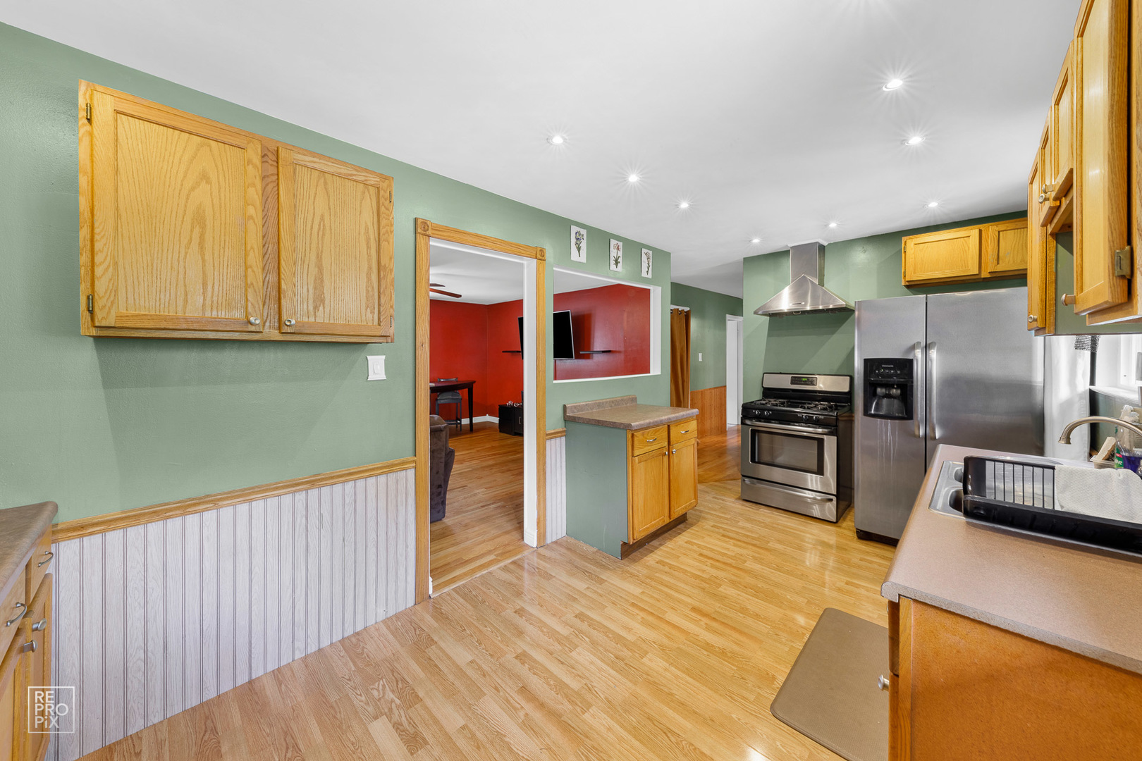 181 North Pinecrest Road Bolingbrook, IL 60440 - Photo 4 of 10