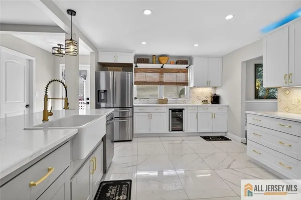 $980,000 | 16 Colonial Drive, East Brunswick, NJ 08816