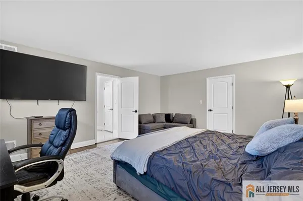 $980,000 | 16 Colonial Drive, East Brunswick, NJ 08816