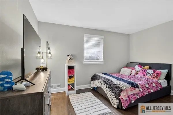 $980,000 | 16 Colonial Drive, East Brunswick, NJ 08816