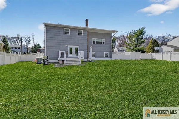 $980,000 | 16 Colonial Drive, East Brunswick, NJ 08816