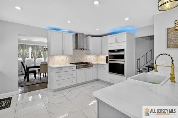 $980,000 | 16 Colonial Drive, East Brunswick, NJ 08816