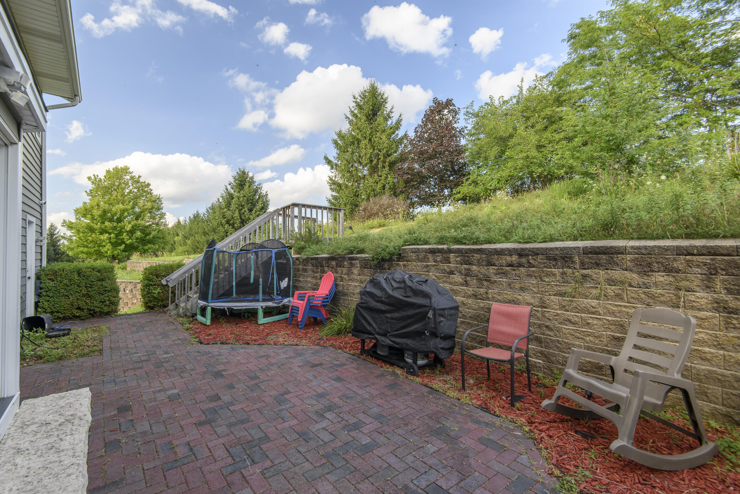 1497 Sunnyridge Road Pewaukee, WI 53072 - Photo 7 of 43 1497 Sunnyridge-07