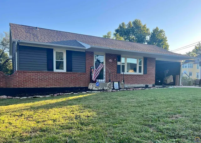 $224,000 | 115 East 3rd Street, Holton, KS 66436