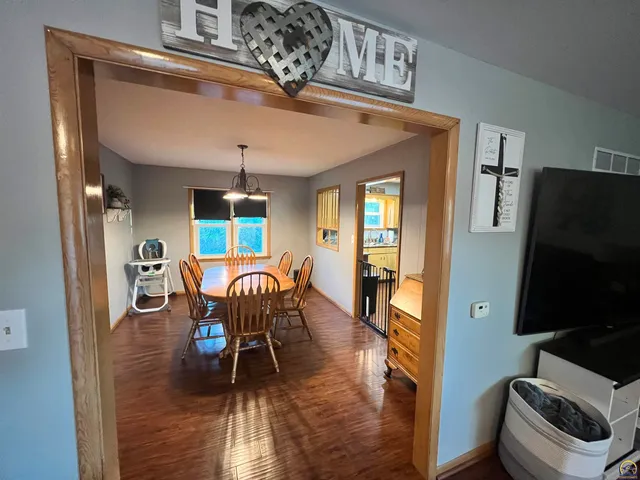 $224,000 | 115 East 3rd Street, Holton, KS 66436