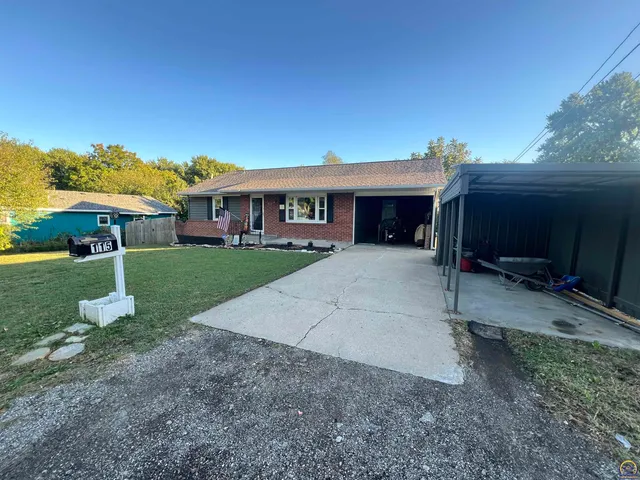 $224,000 | 115 East 3rd Street, Holton, KS 66436